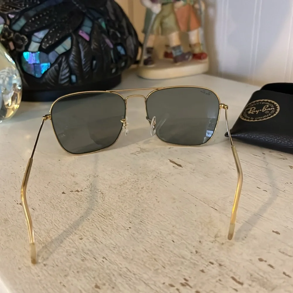 Vintage Ray Ban Aviator sunglasses Bausch & Lomb